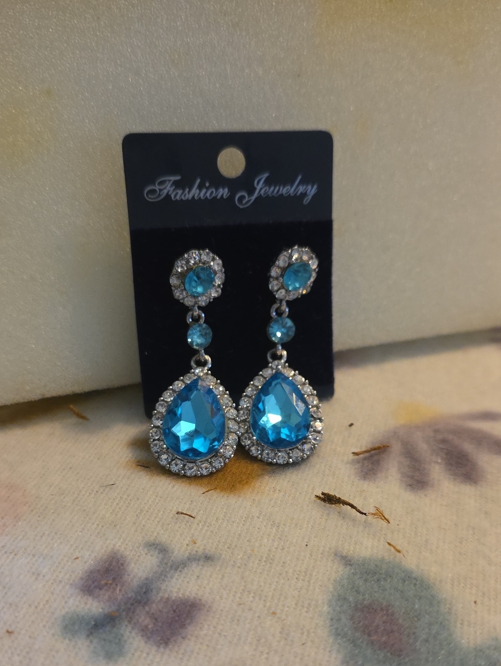 Fashion Jewelry Bright Blue Crystal Teardrop Drop Earrings